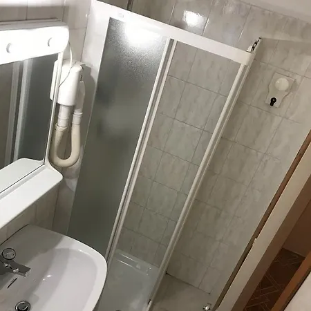 Pini Ξενοδοχείο